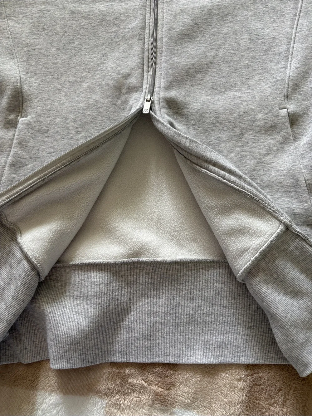 All In Motion Long Length Light Gray Hooded Zip-Up Sweatshirt EUC M